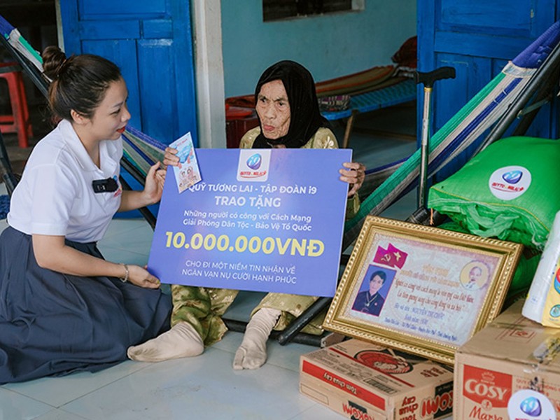 Hình ảnh thể hiện sự cam kết và hỗ trợ từ 90ok